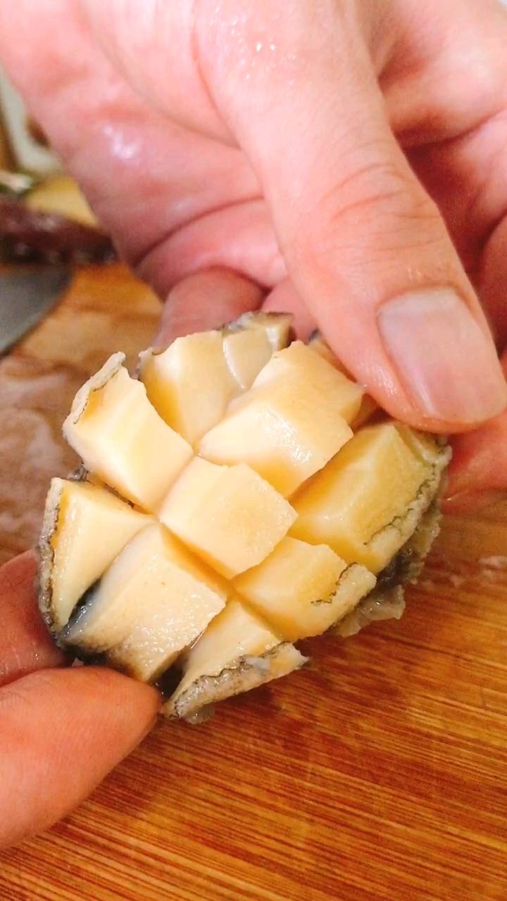 美滋滋的排骨鲍鱼汤