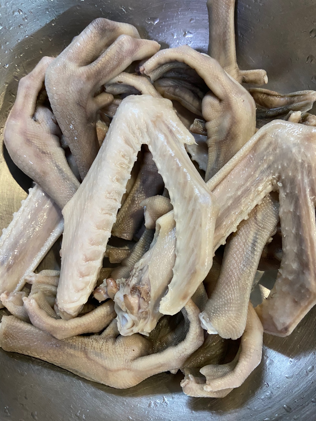 焖鹅掌亦