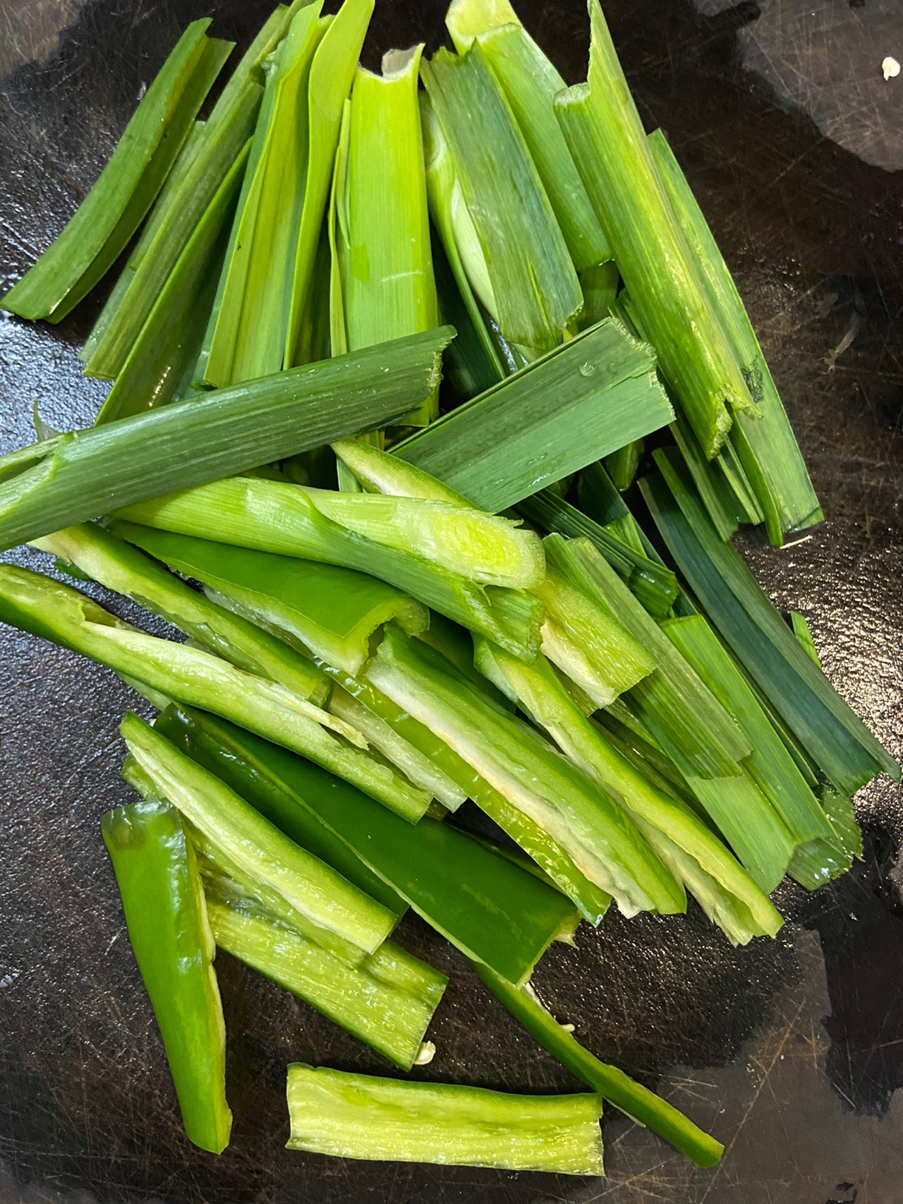 焖鹅掌亦