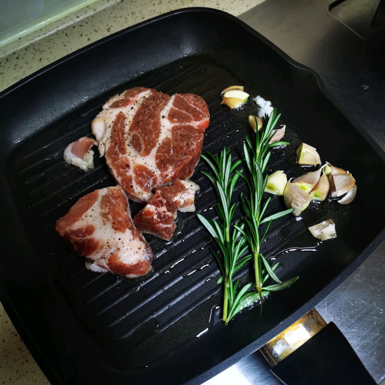迷迭梅花肉