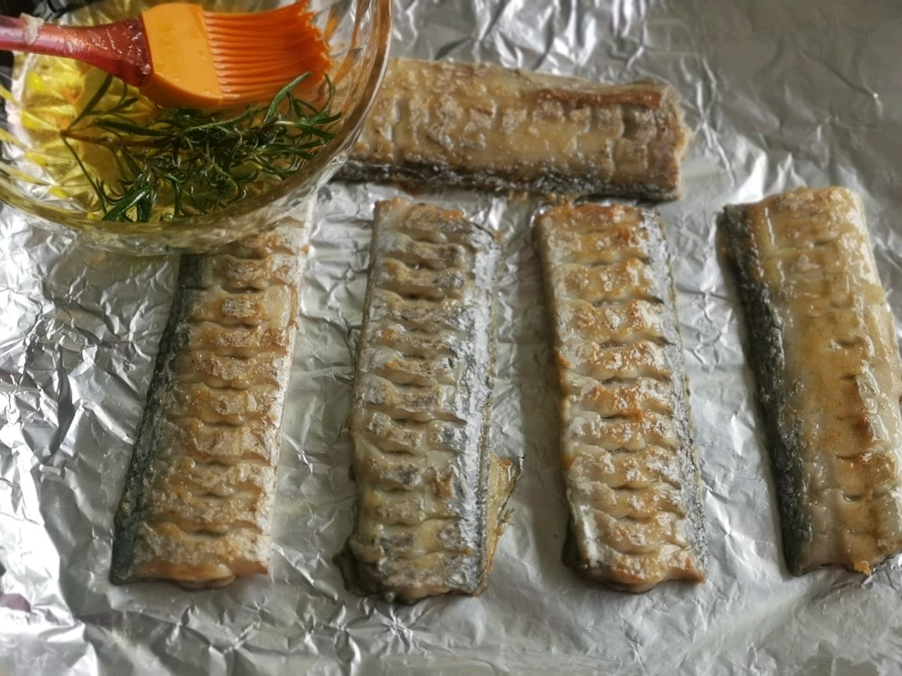 迷迭香煎烤带鱼