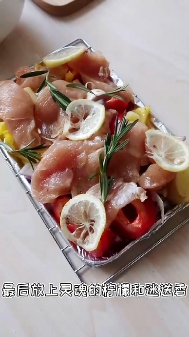 迷迭香烤鸡胸肉