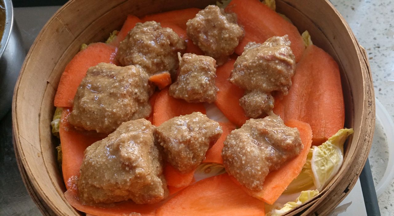 米粉蒸排骨