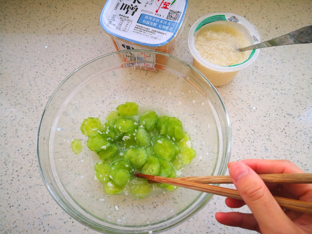 米酒味噌渍黄瓜