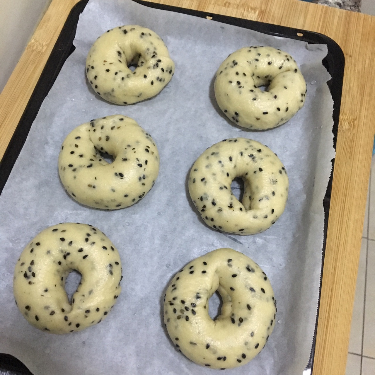 迷你全麦芝麻贝果