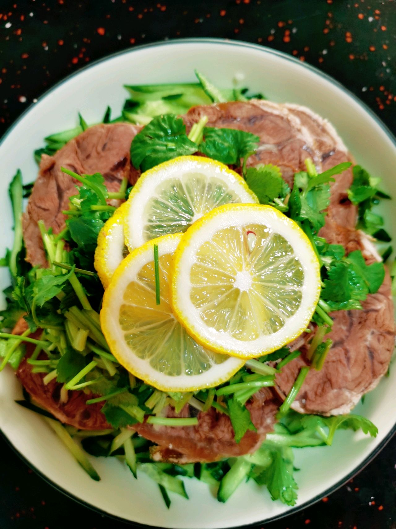 秘制黄瓜拌牛肉~大饭店的味道
