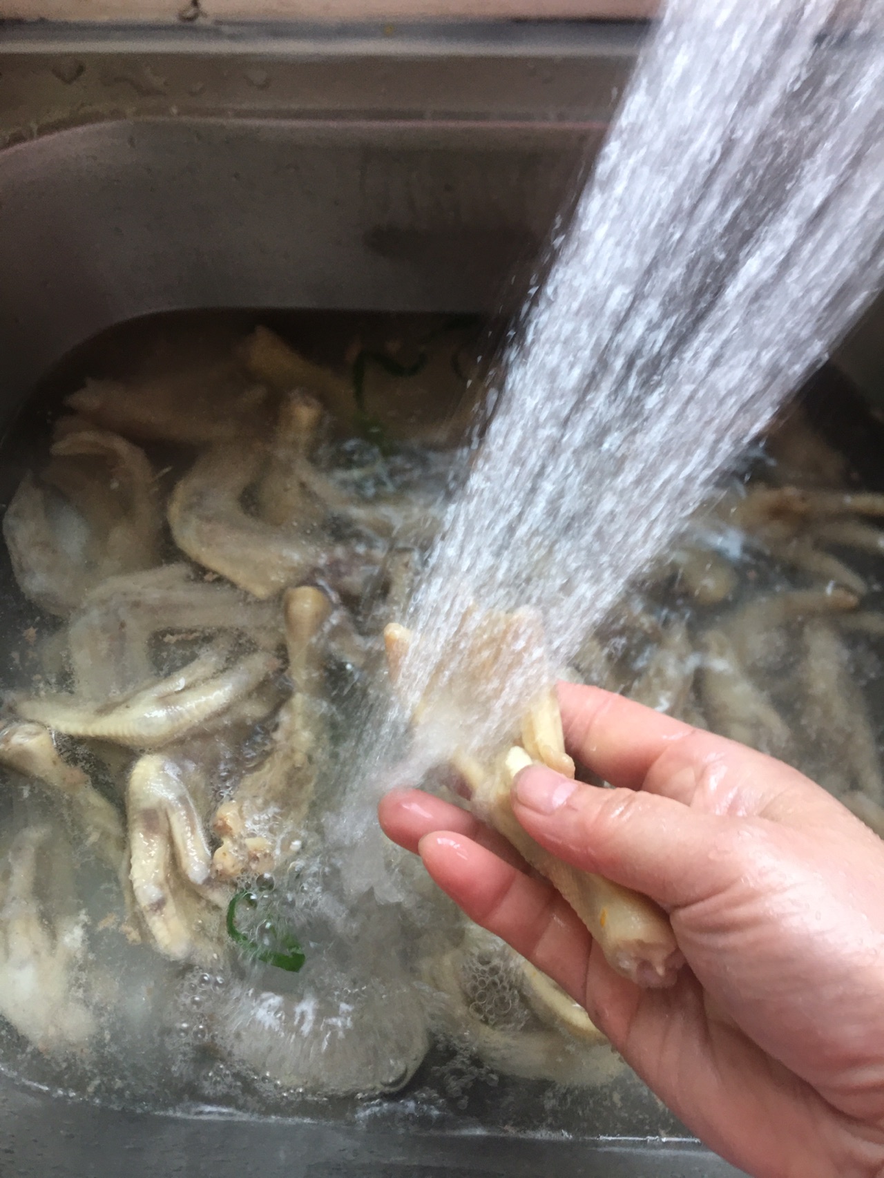 秘制卤鸡爪、鸭掌、鸭翅