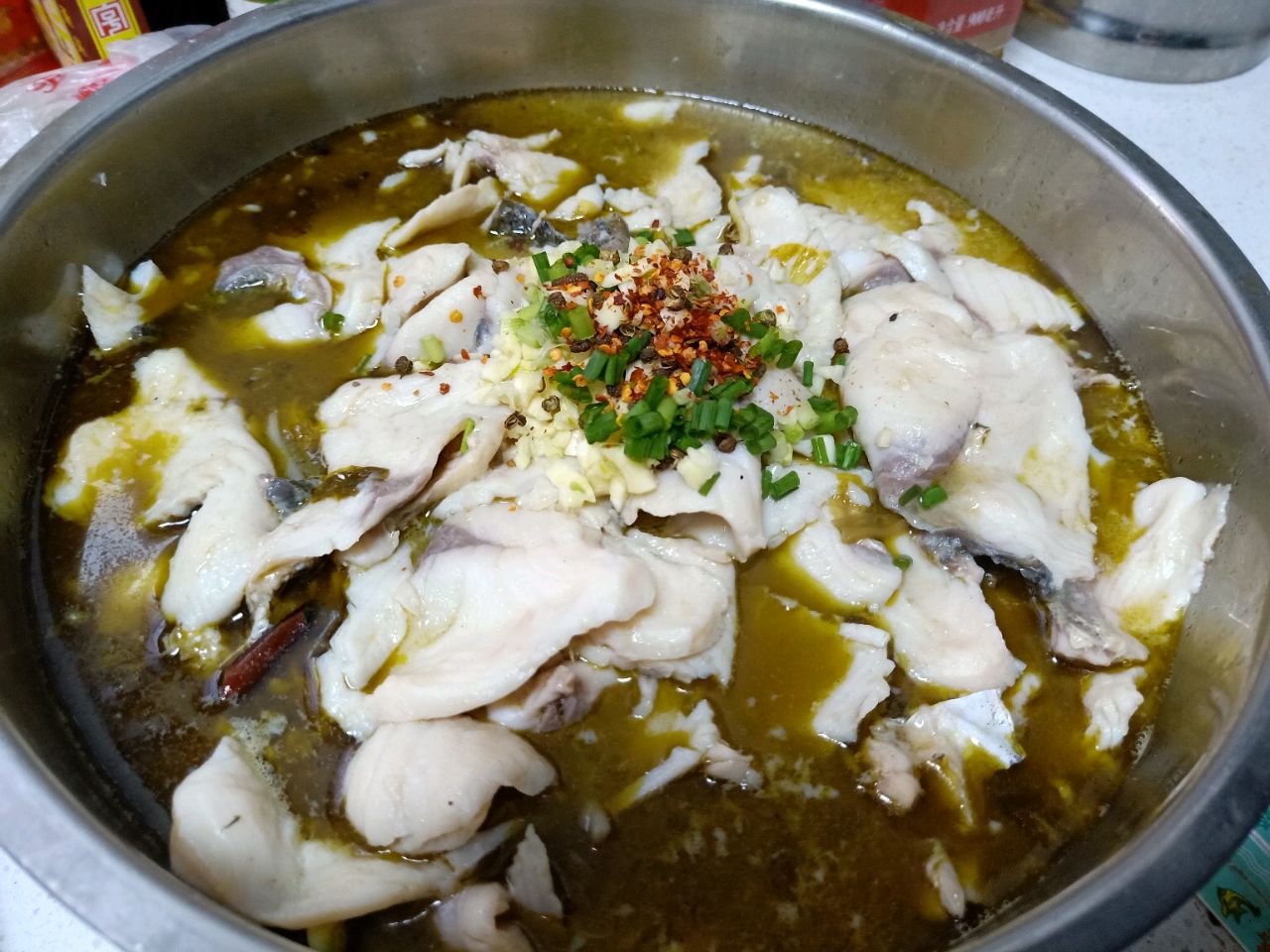 秘制酸菜鱼