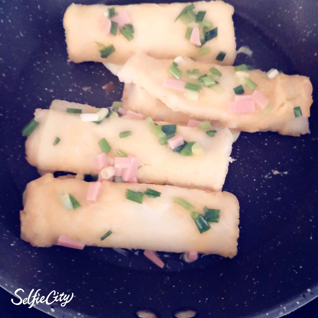 面包片的肉松卷