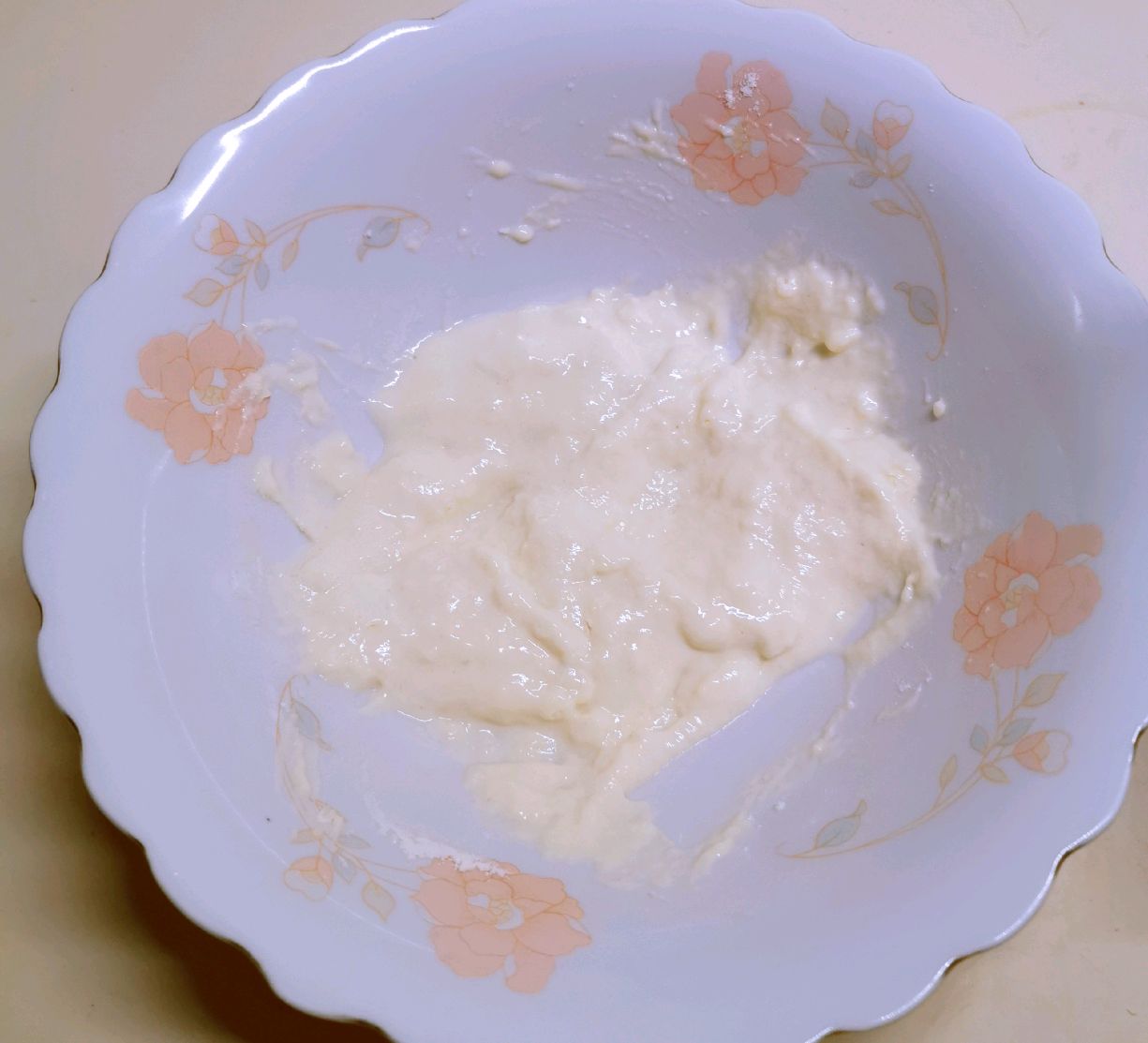 棉花般柔软的草莓松饼