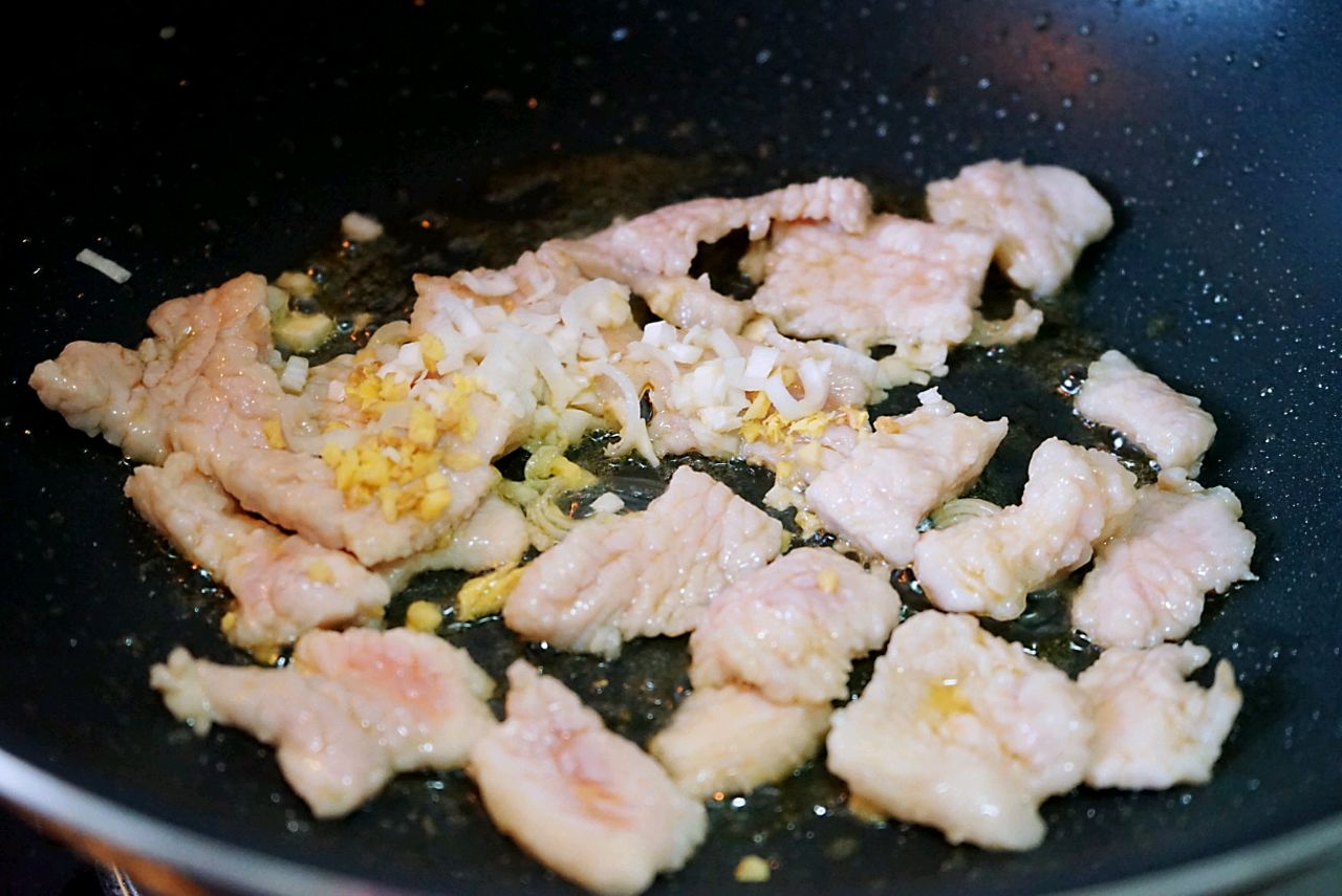 绵软醇香的时蔬烧豆腐