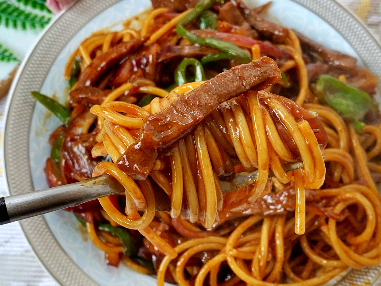 秒杀西餐厅黑胡椒牛排意面
