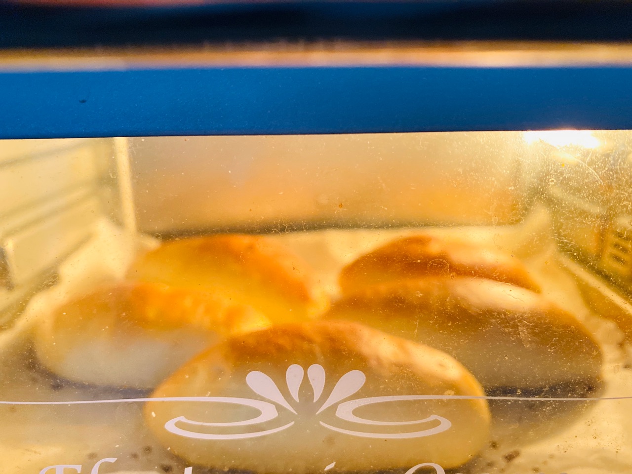 抹茶甘纳许奶油面包
