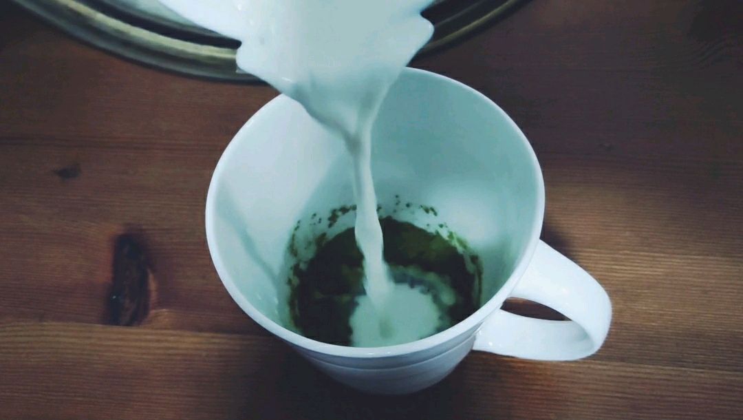 抹茶拿铁 | 手工奶泡