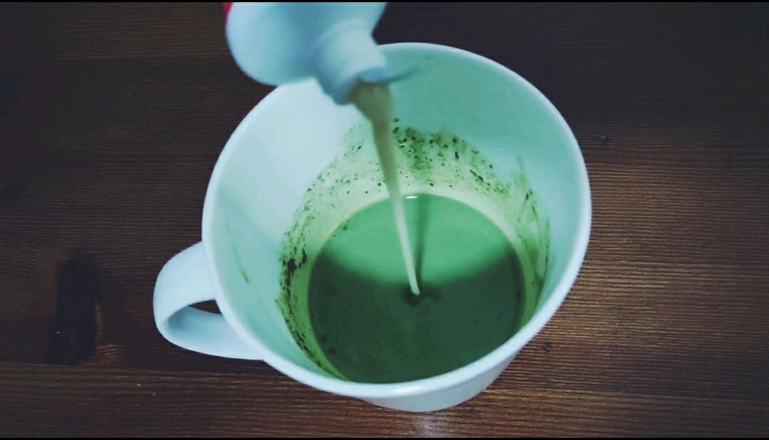 抹茶拿铁 | 手工奶泡