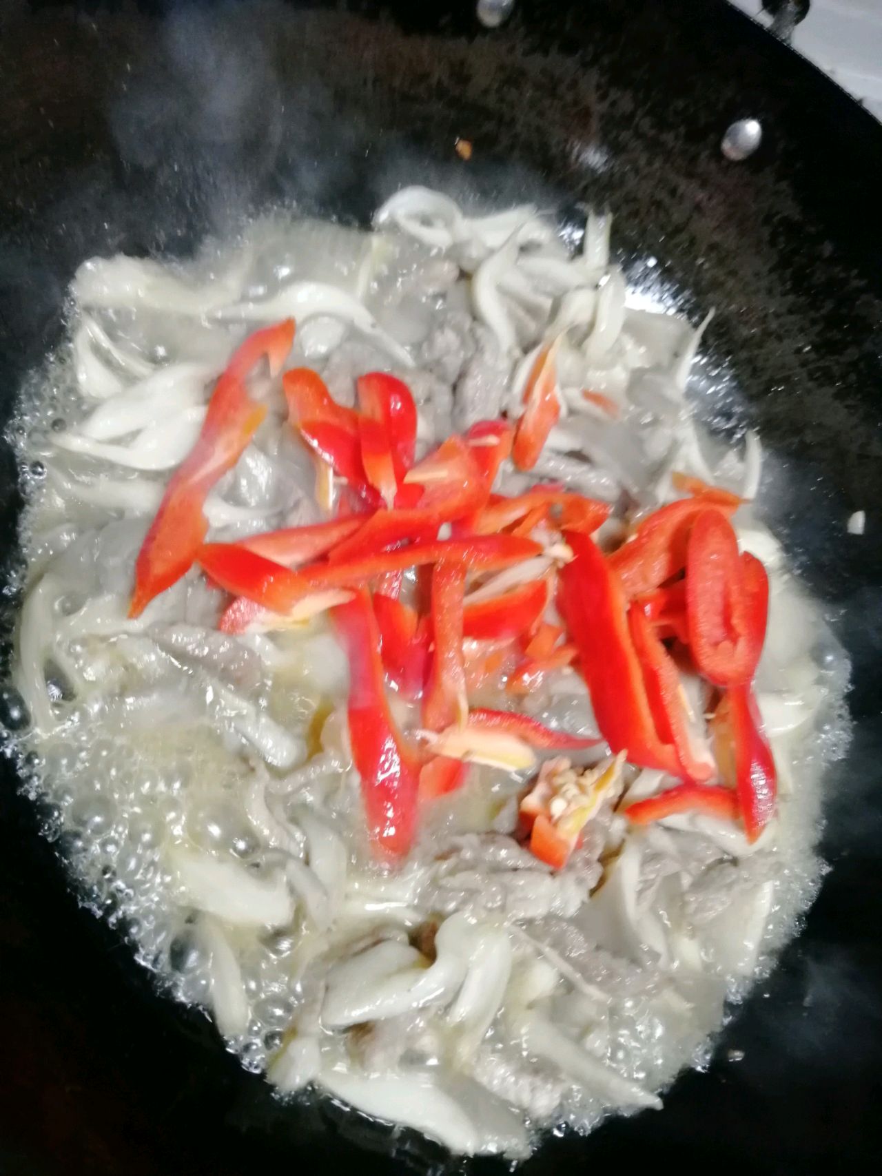 蘑菇炒肉