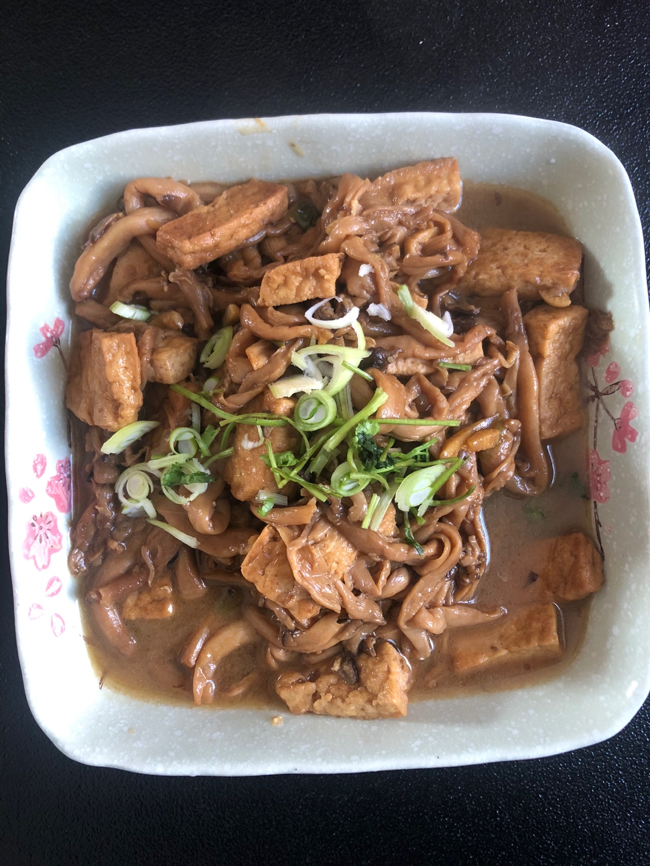 蘑菇炖豆腐