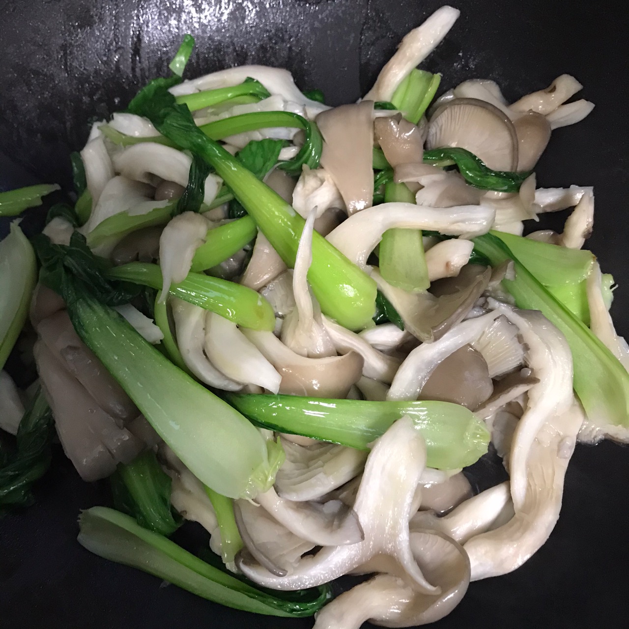 蘑菇青菜