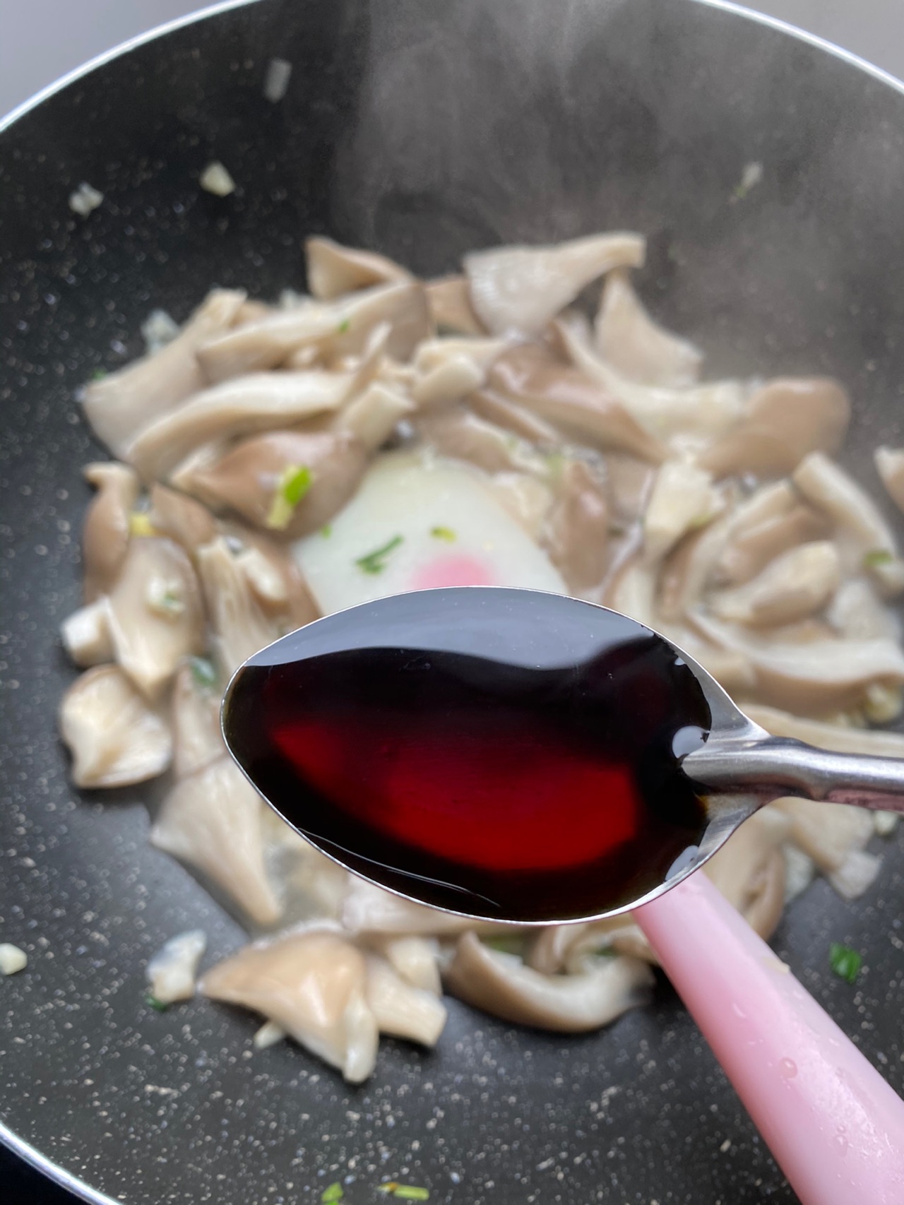 蘑菇肉丝汤