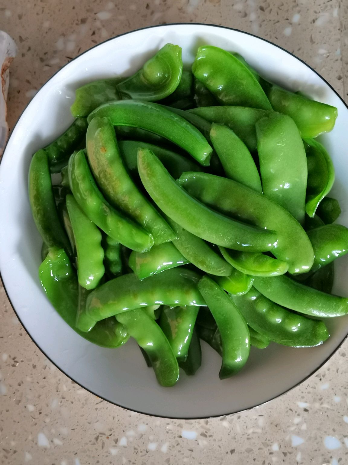 墨鱼炒荷兰豆