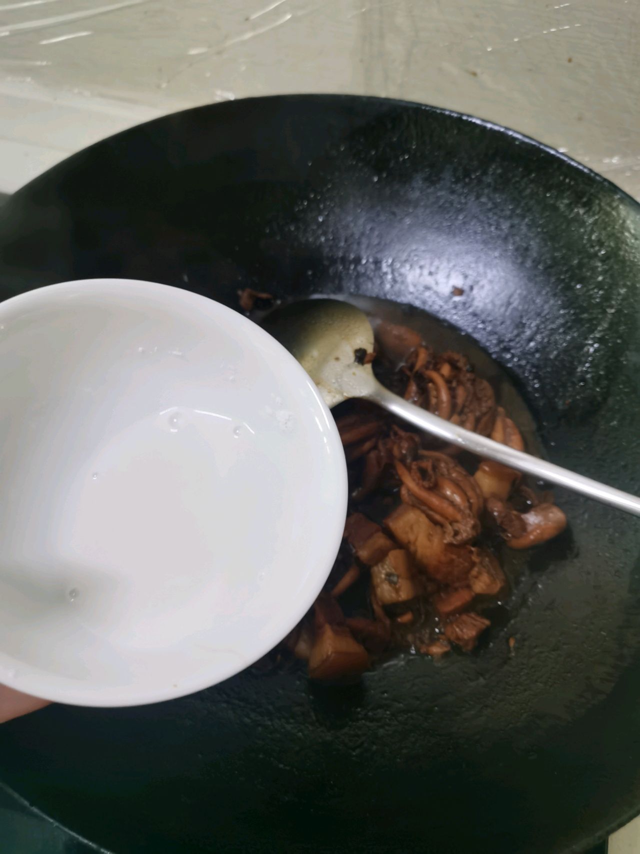 墨鱼烧肉