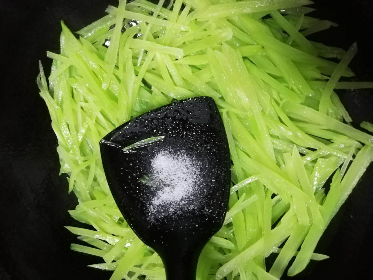 木耳莴笋丝