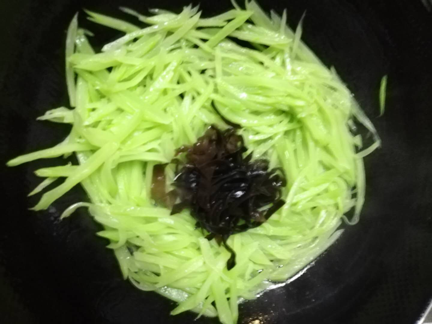 木耳莴笋丝