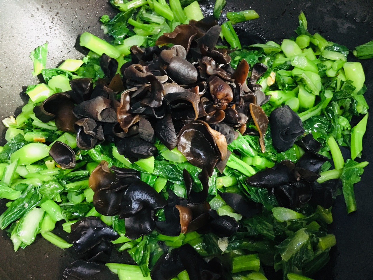 木耳小菜心