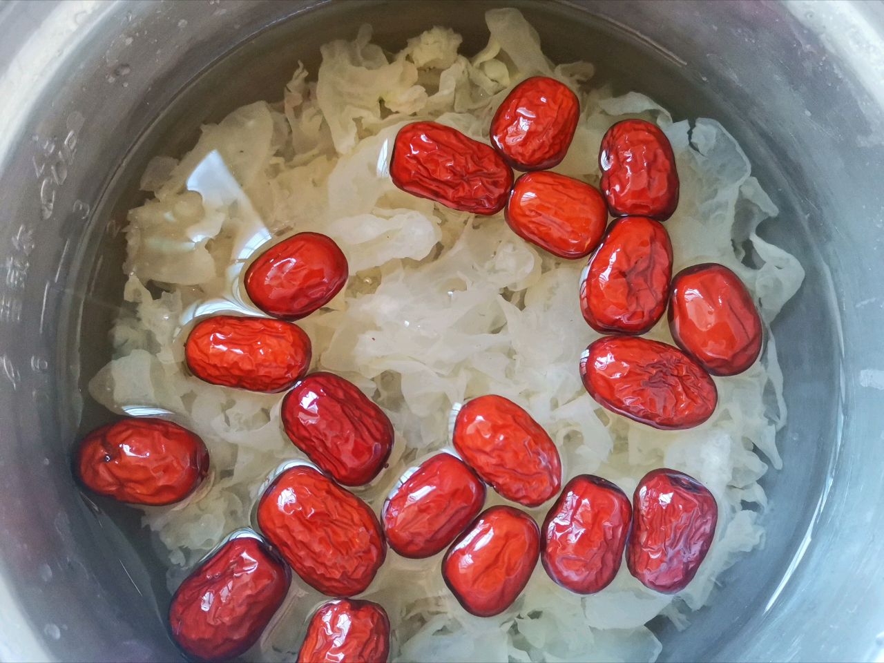 木瓜牛奶银耳羹