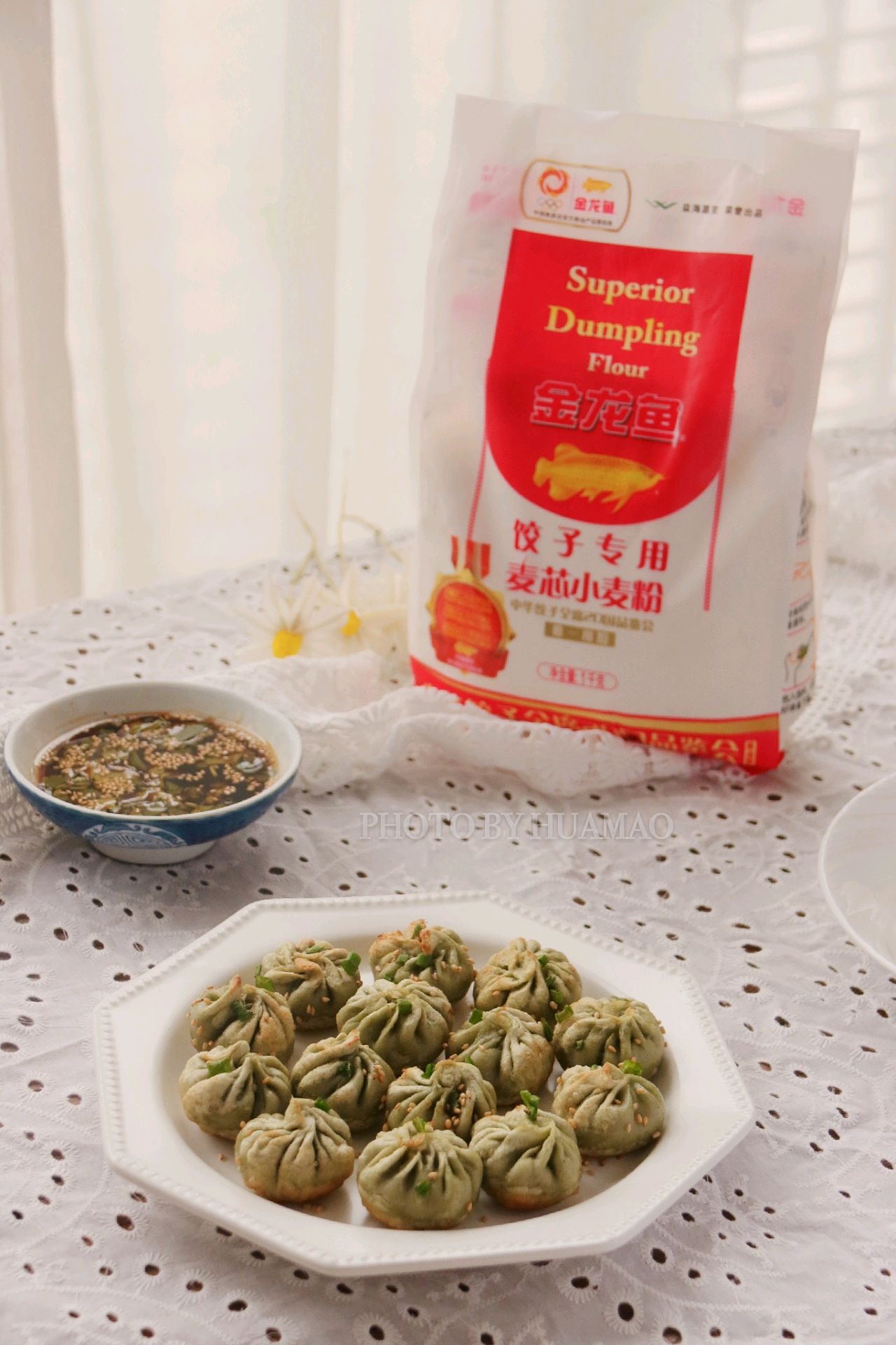 拇指蟹籽鲜肉生煎包