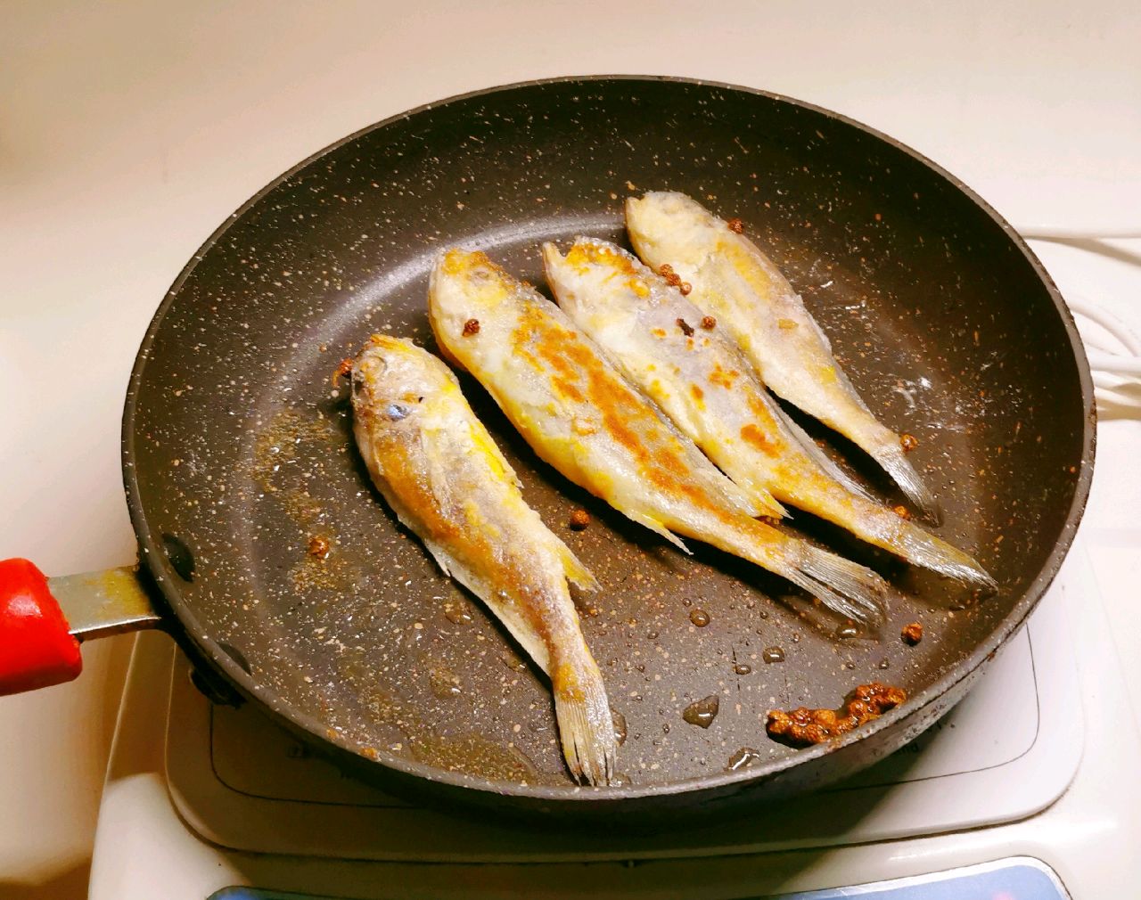 奶白色小黄鱼豆腐汤
