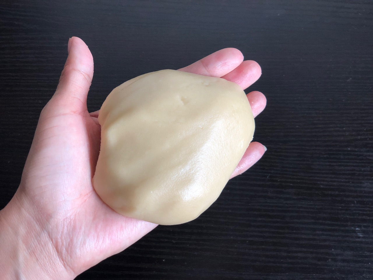 奶黄老婆饼