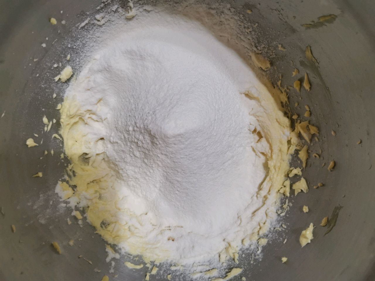 奶黄流心月饼