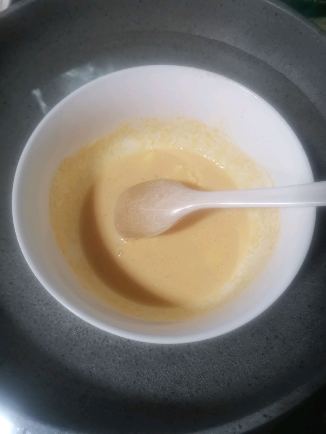 奶黄流心月饼