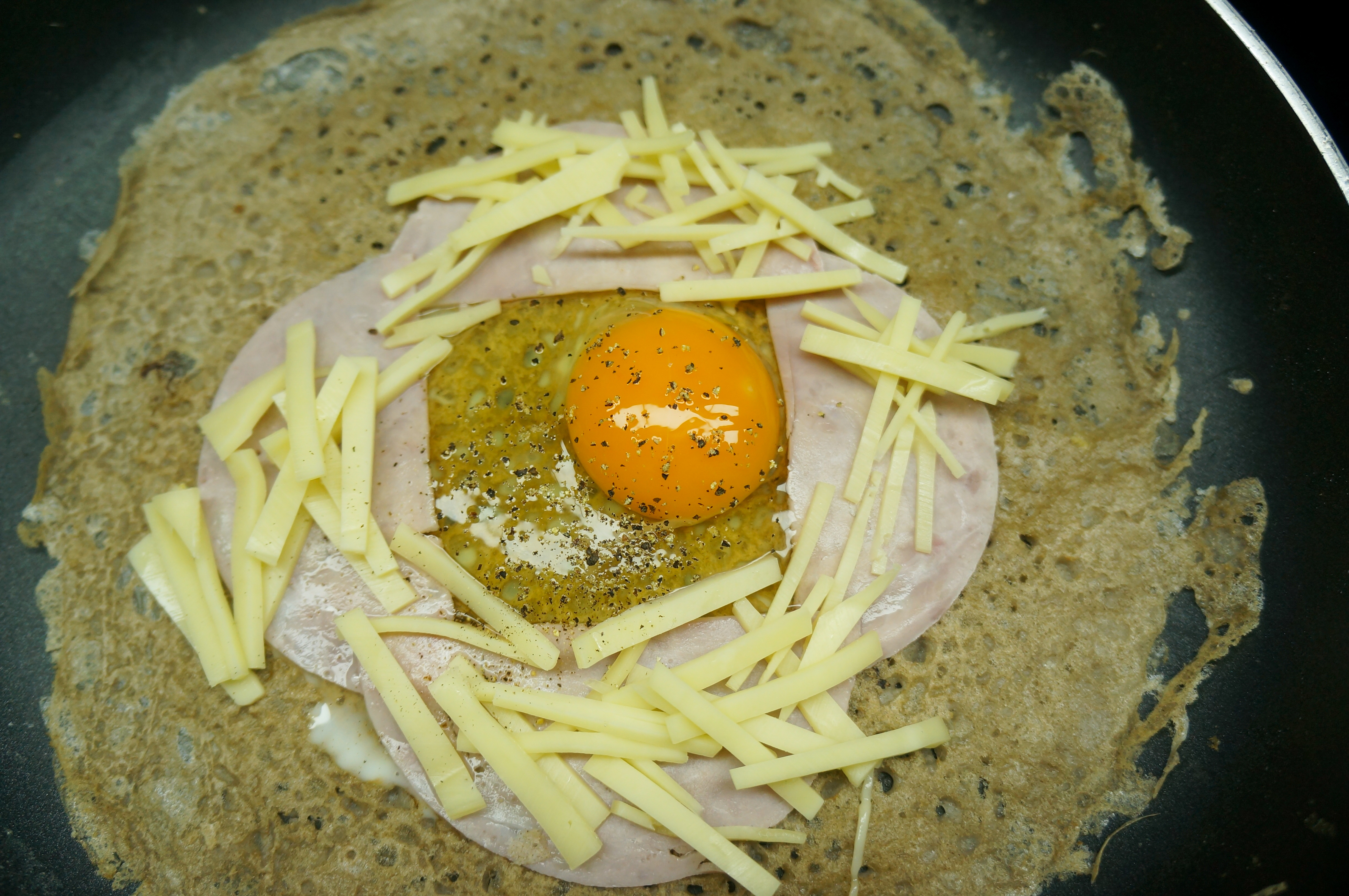 奶酪火腿可丽饼
