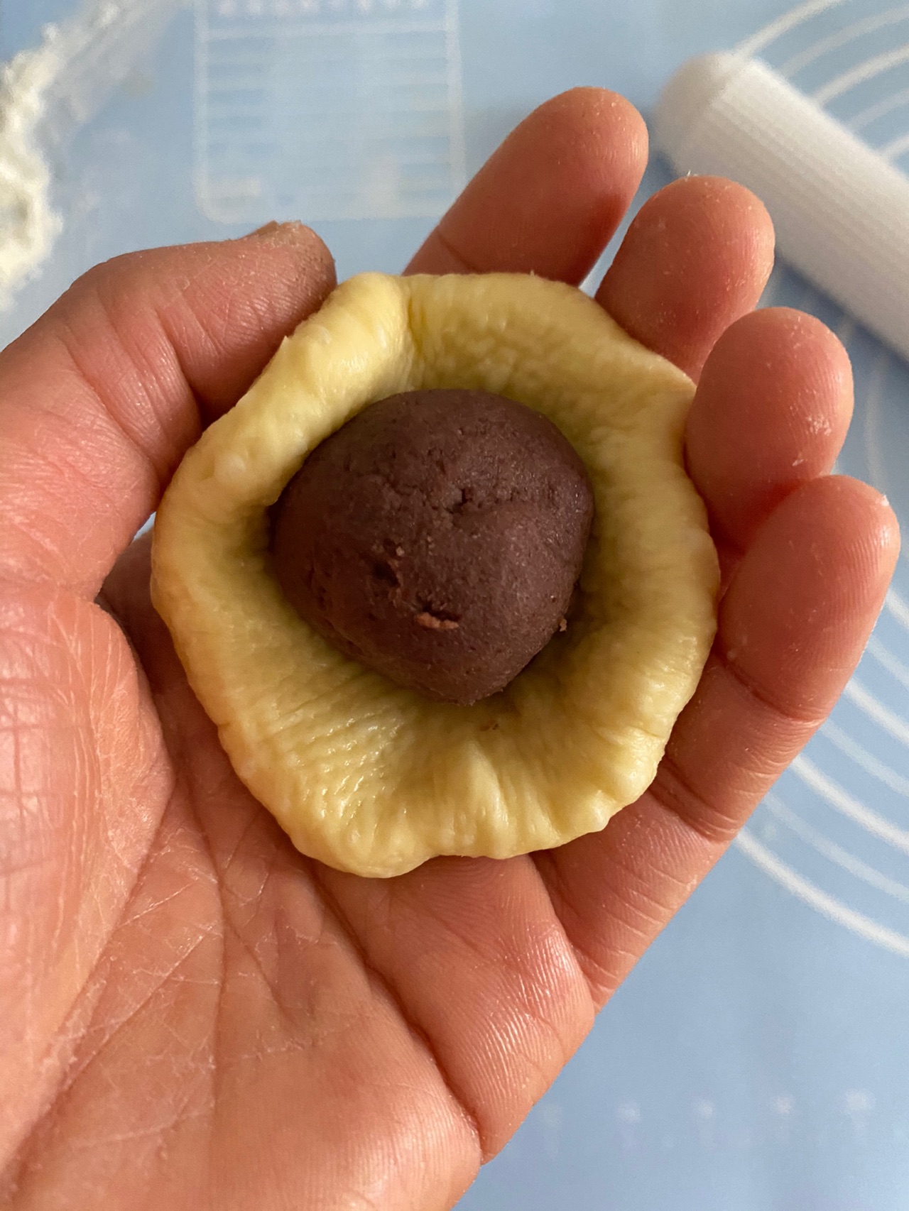 奶香豆沙面包