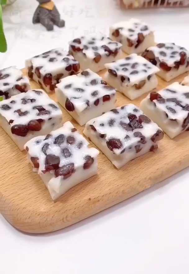 奶香红豆糕