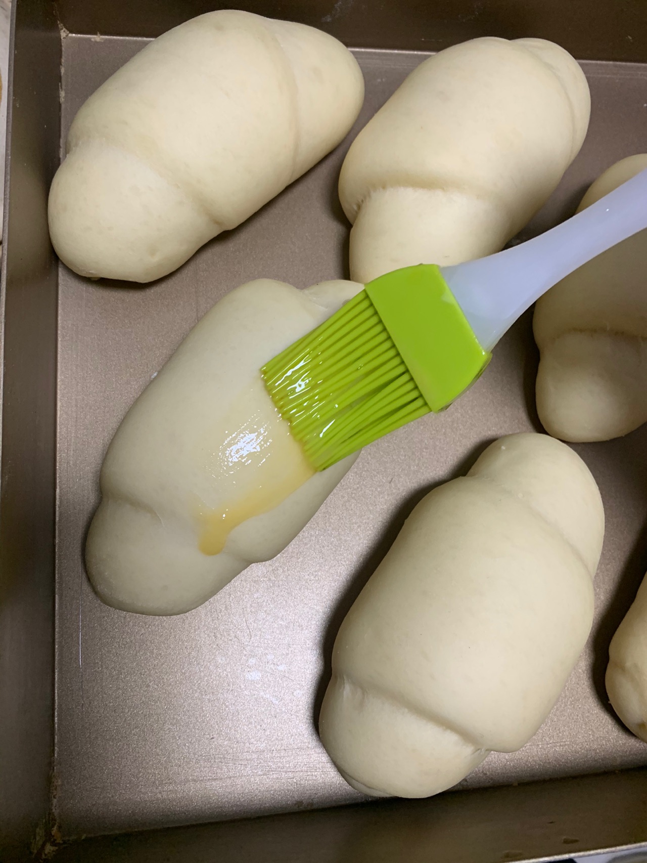 奶香牛角面包