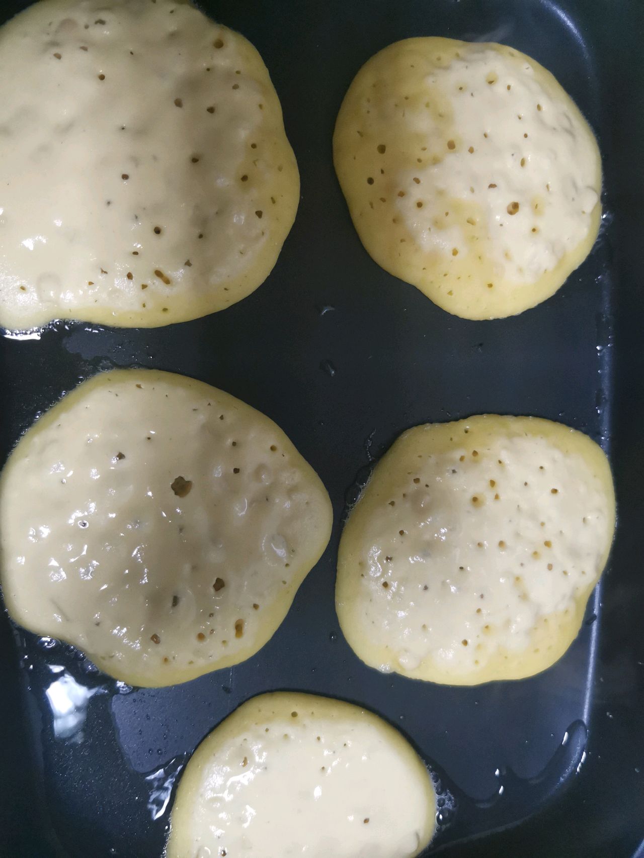 奶香玉米粒的玉米饼