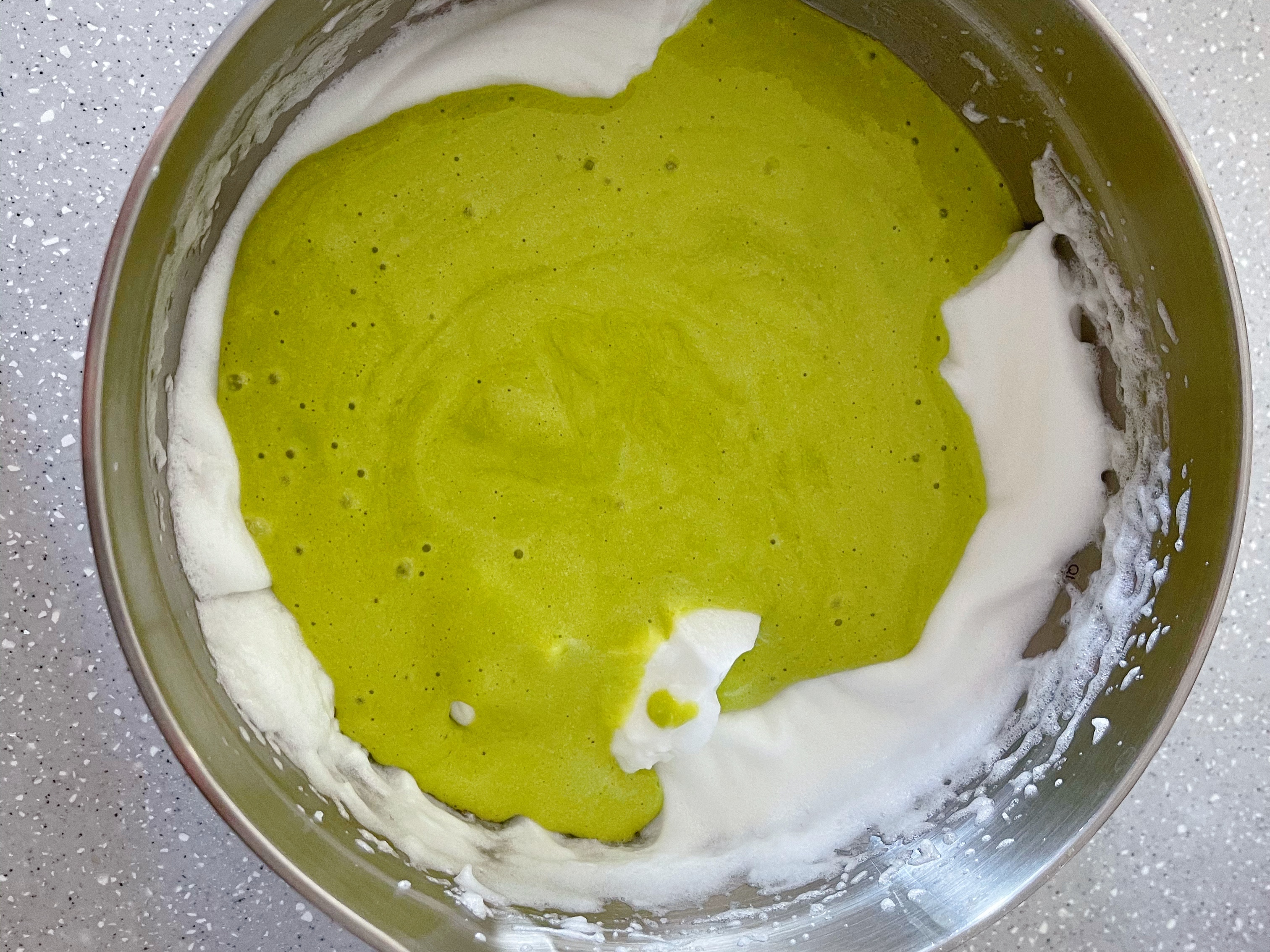 奶油草莓绿戚风