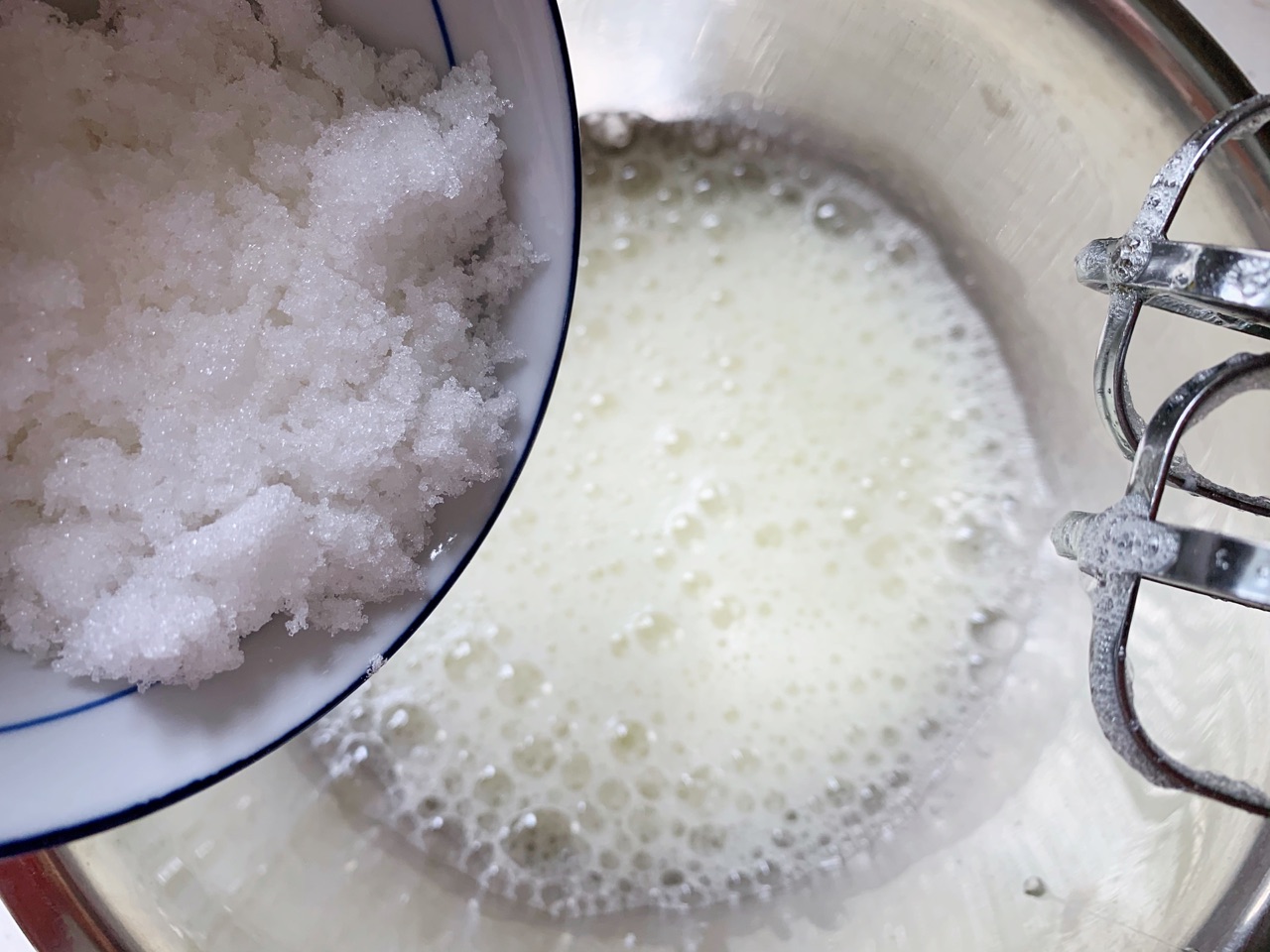奶油草莓小方蛋糕