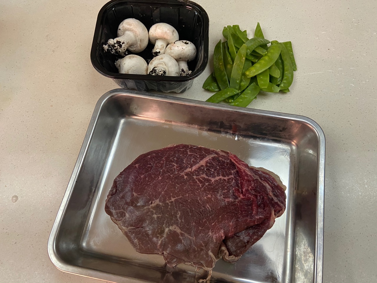 奶油蘑菇小牛肉