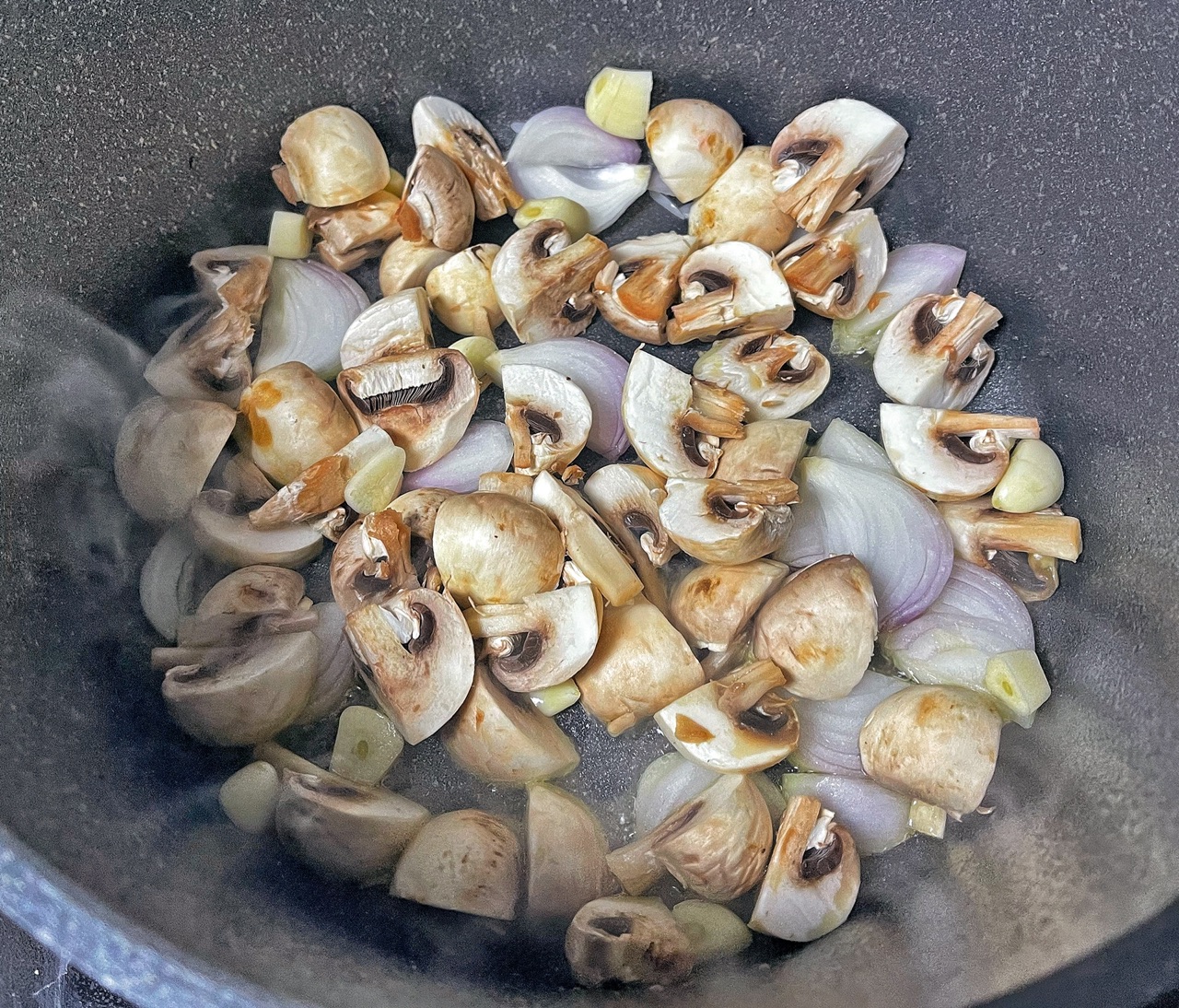 奶油蘑菇意大利波菜饺