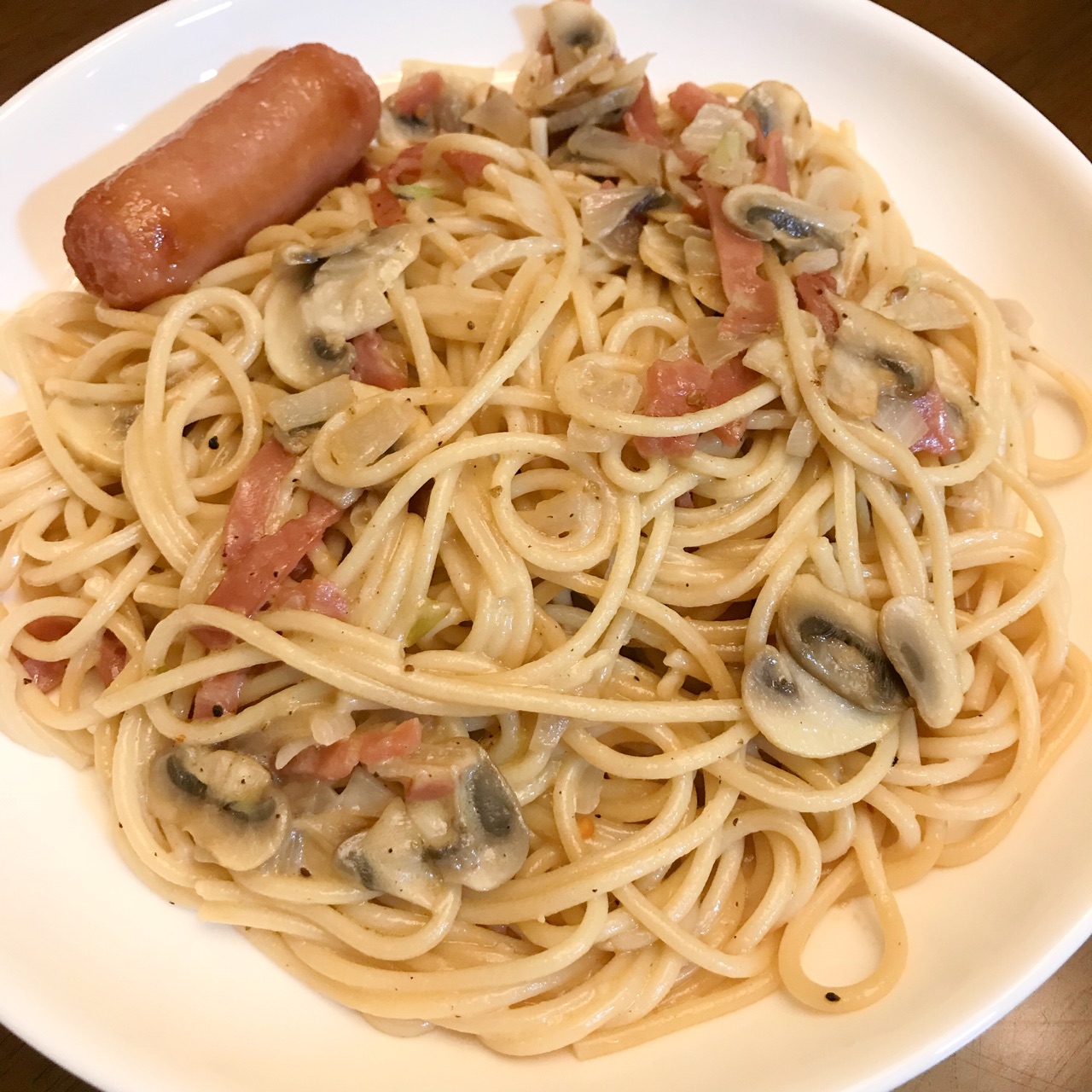 奶油蘑菇意面