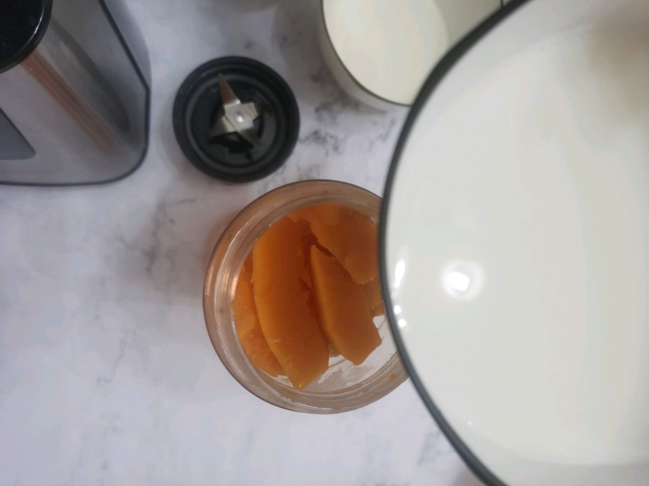奶油南瓜汤：秋日温暖的味道