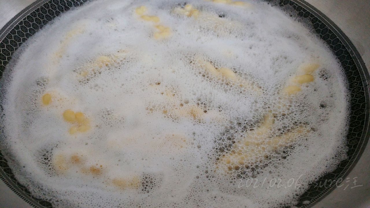奶油香苏小麻花
