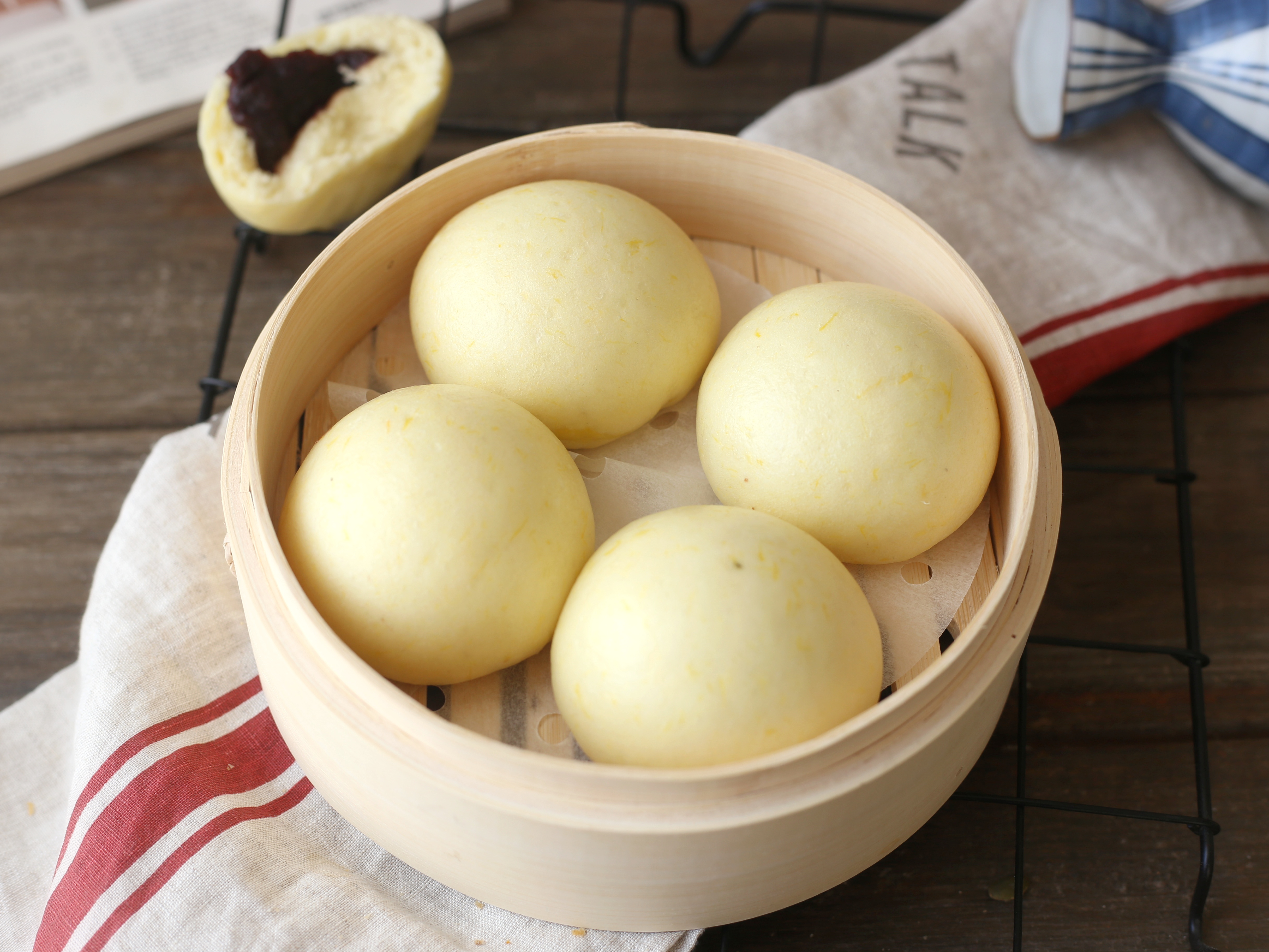 南瓜豆沙包