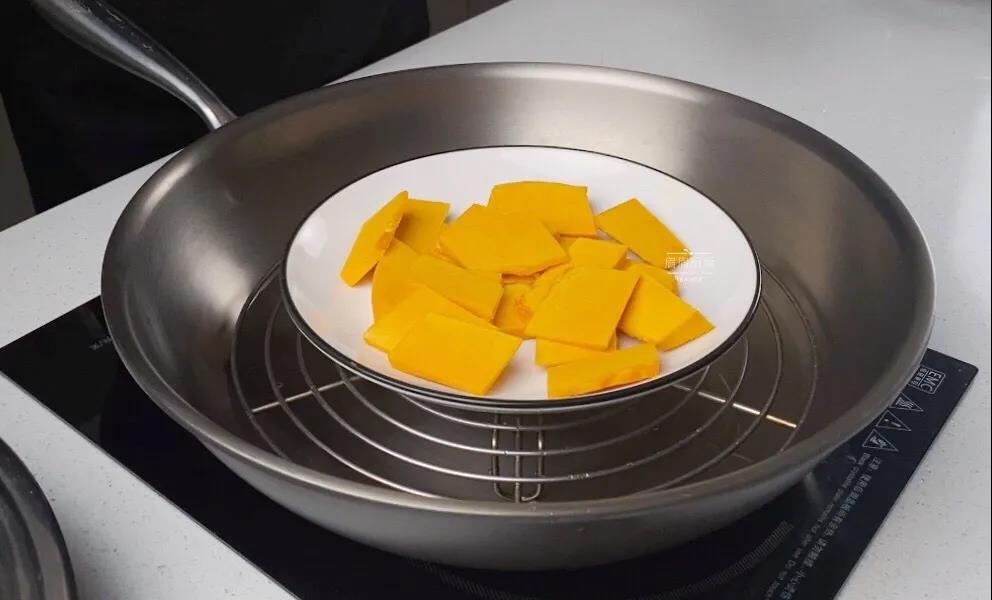 南瓜紫米饼