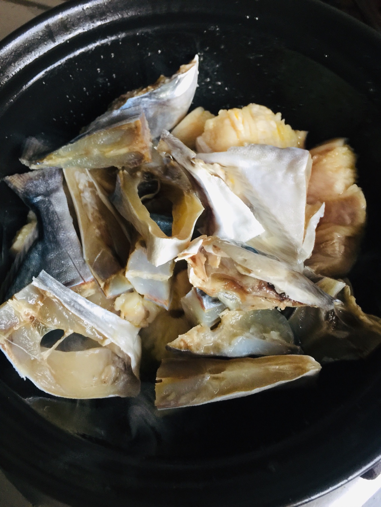 腩肉鱼干煲