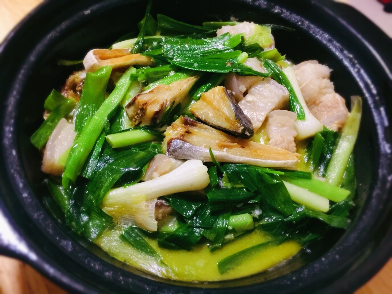 腩肉鱼干煲
